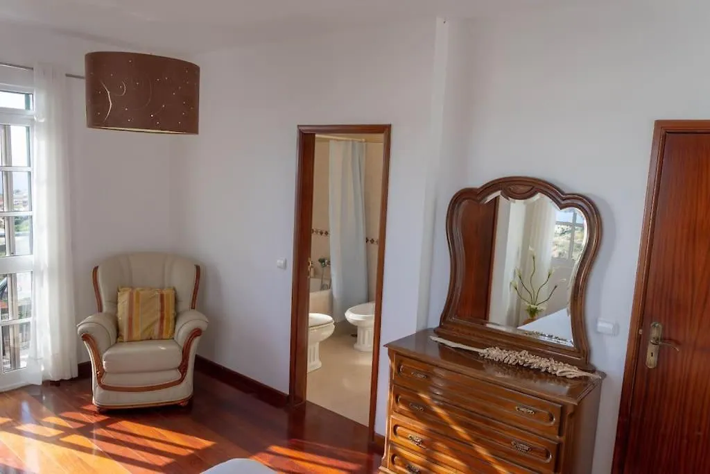 Casa Menezes Sunrise And Sunset Every Day Calheta  0*, Calheta (Madeira) Portugalsko